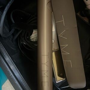TYME flat/curling iron nwot